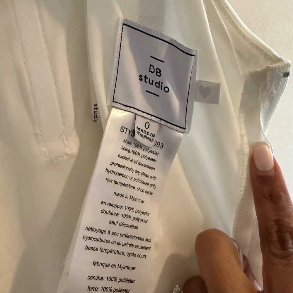 David's Bridal Elegant Cream Wedding Dress - Picture 4 of 7